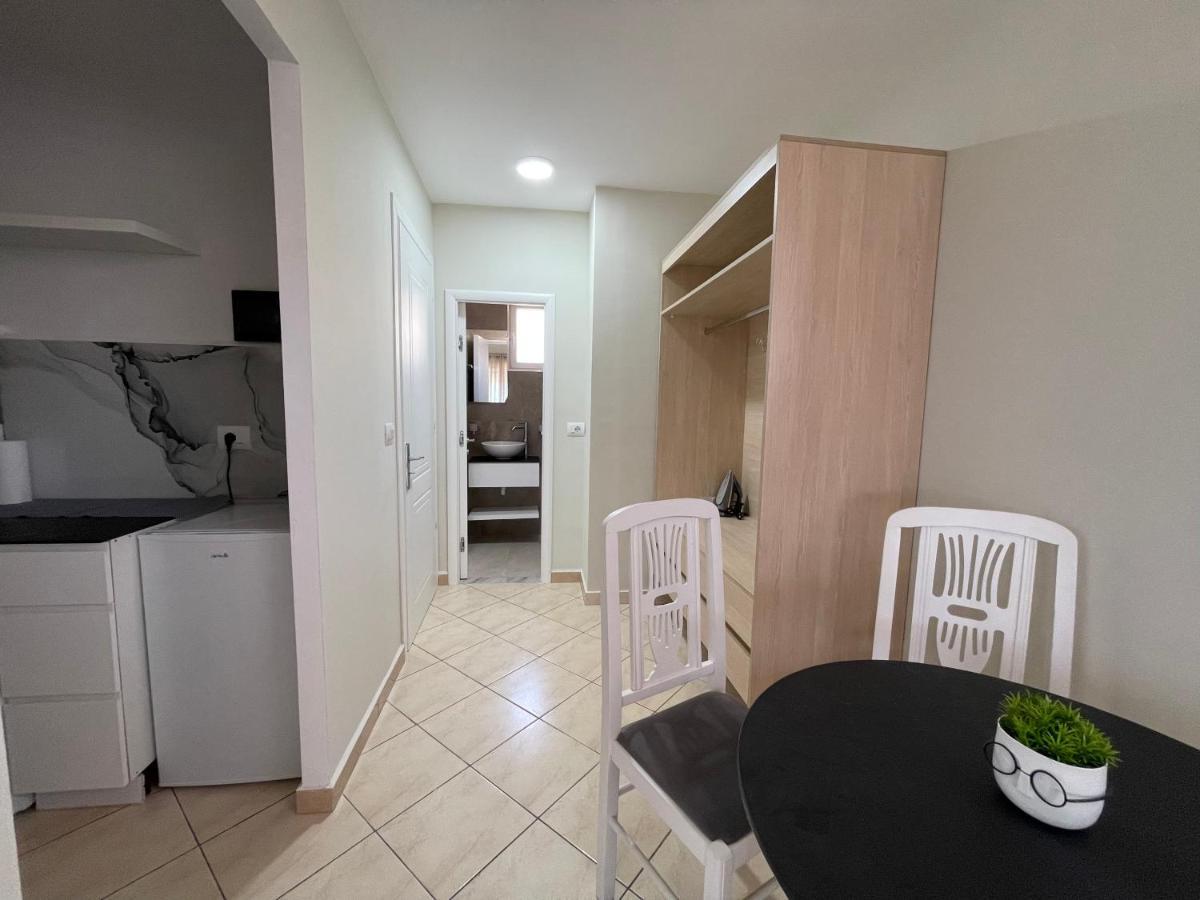 Garden Villa Apartments Saranda Zewnętrze zdjęcie